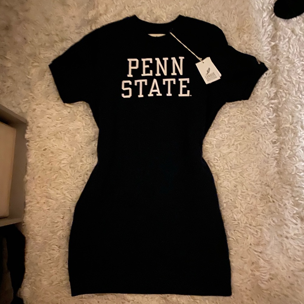 Small short sleeved Penn State dress